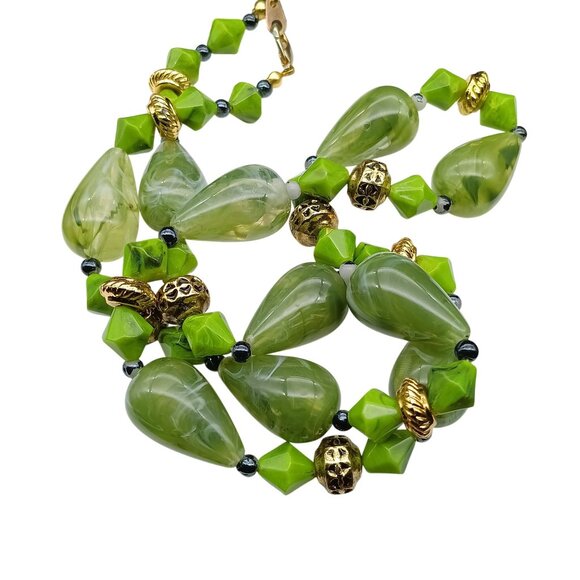 Vintage Green Lucite Beaded Necklace with Gold-Tone Accents & Geometric Beads - Picture 2 of 2